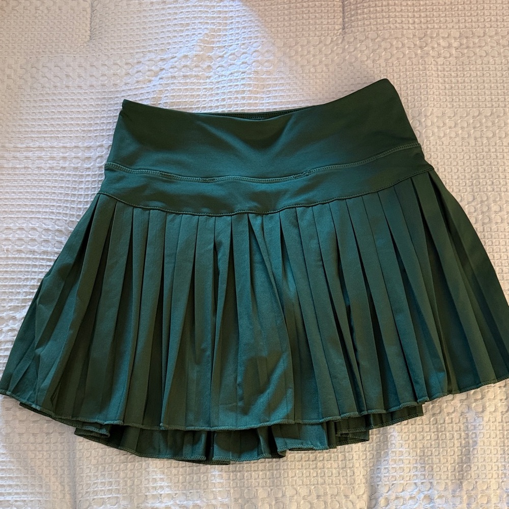 Gold Hinge Green Pleated Women's Skirt